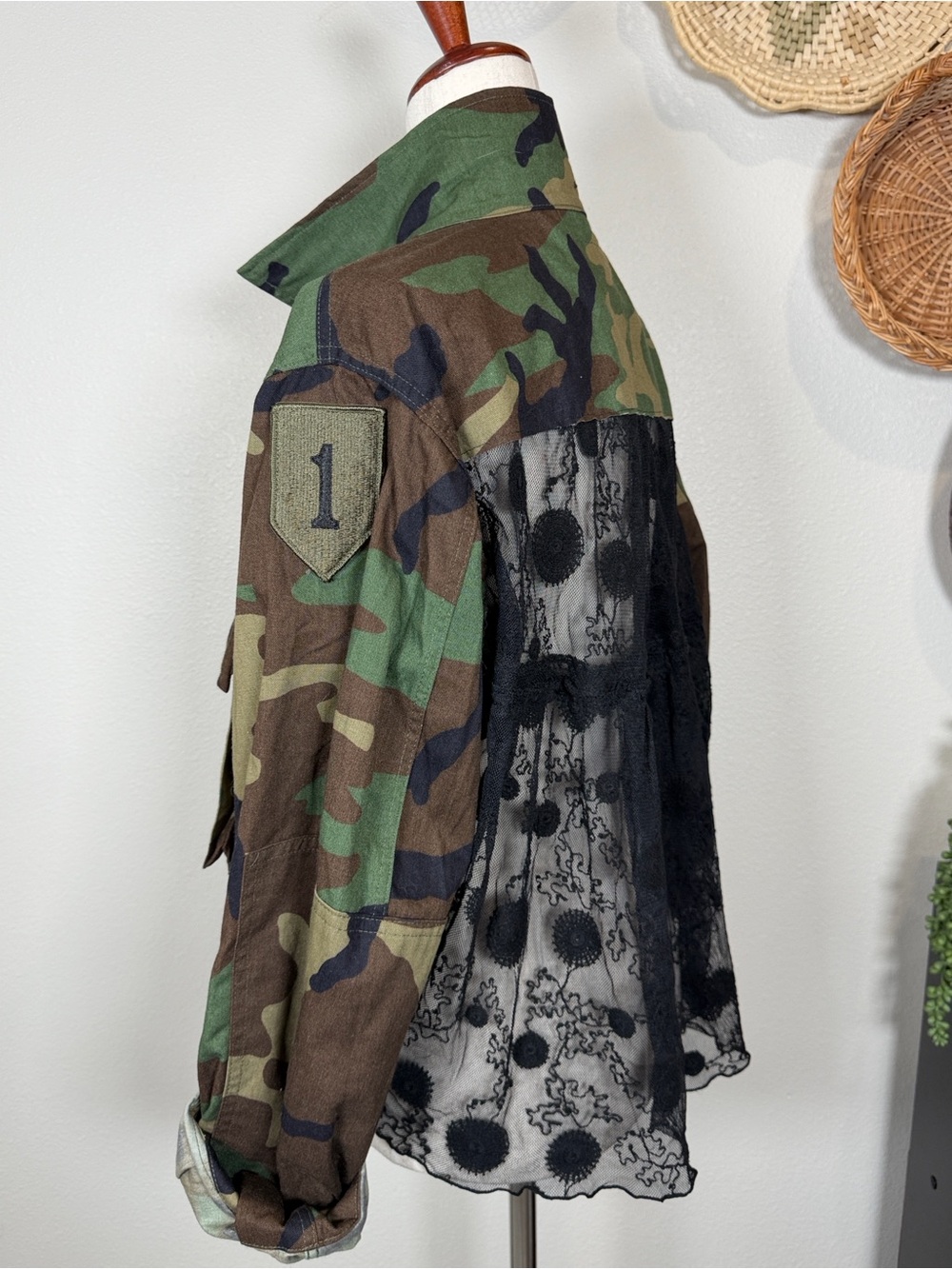 Reworked Redone Cropped Camo & Lace Jacket Streetwear Oversized Medium